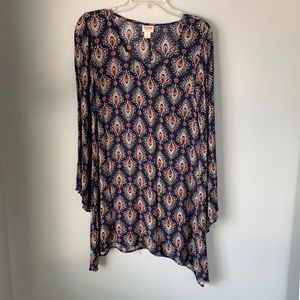 EUC tunic top